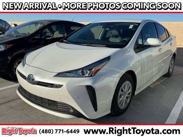 2022 Toyota Prius LE FWD photo