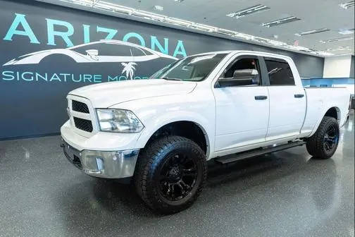 2018 Ram 1500 SLT 4WD photo