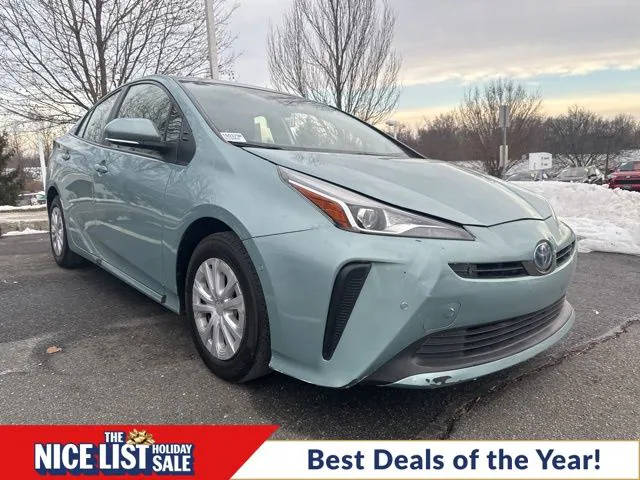 2022 Toyota Prius LE FWD photo