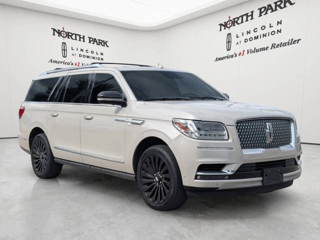 2021 Lincoln Navigator L Reserve 4WD photo
