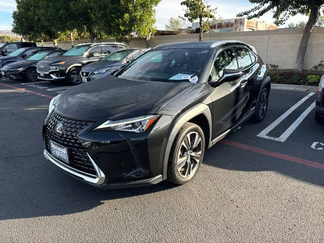 2021 Lexus UX UX 250h AWD photo