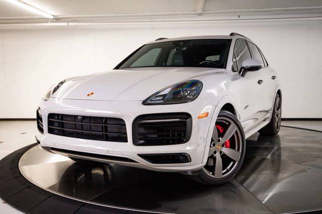 2021 Porsche Cayenne GTS AWD photo