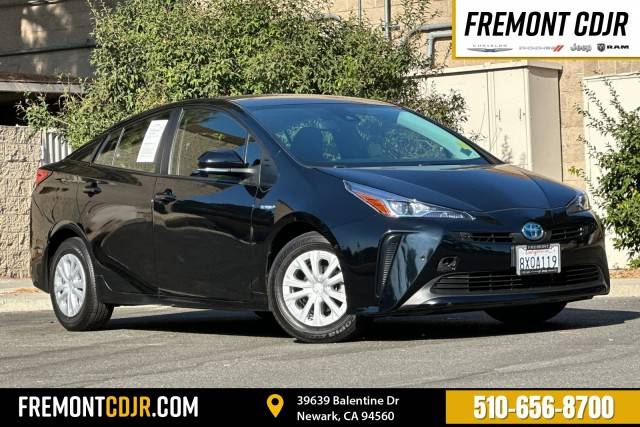 2022 Toyota Prius LE FWD photo