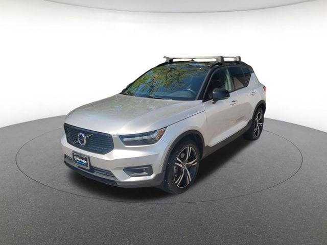 2019 Volvo XC40 R-Design AWD photo
