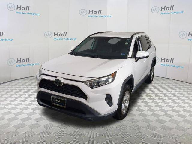 2020 Toyota RAV4 XLE AWD photo