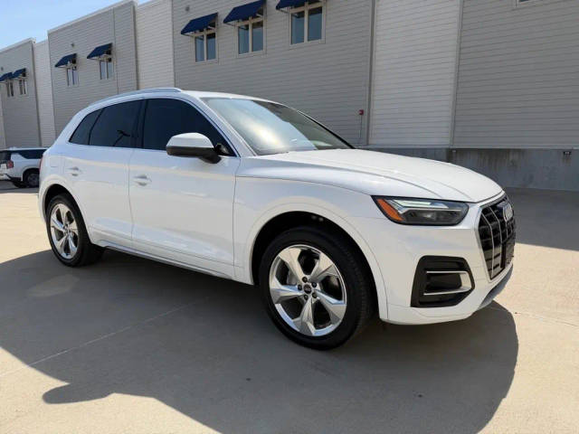 2021 Audi Q5 Premium Plus AWD photo