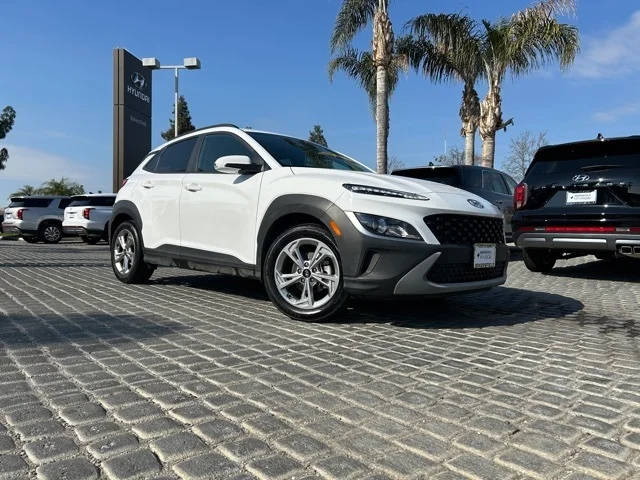 2022 Hyundai Kona SEL FWD photo