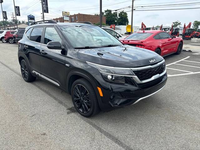 2022 Kia Seltos Nightfall AWD photo