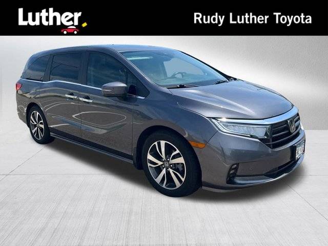 2022 Honda Odyssey Touring FWD photo