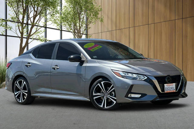 2021 Nissan Sentra SR FWD photo