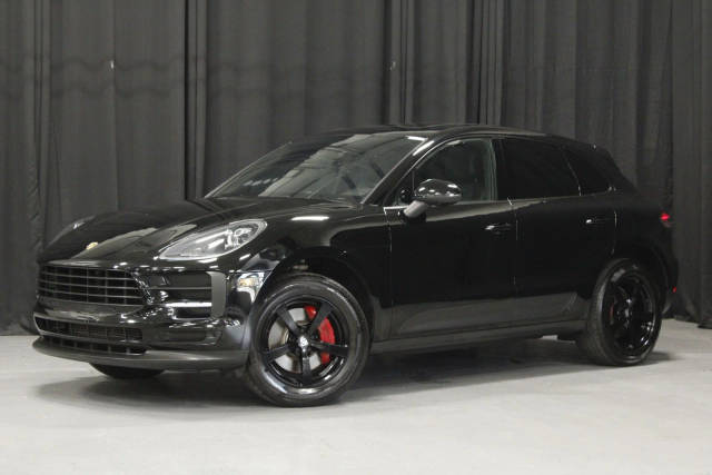 2021 Porsche Macan AWD photo