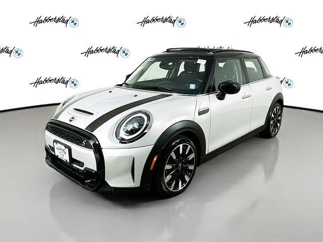 2022 MINI Hardtop 4 Door Cooper S FWD photo