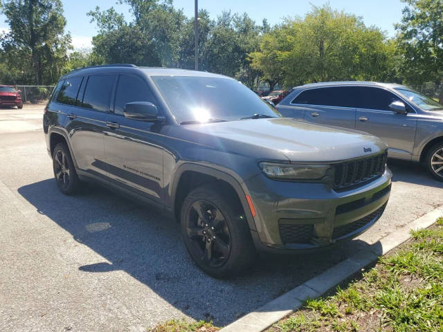 2021 Jeep Grand Cherokee L Altitude 4WD photo