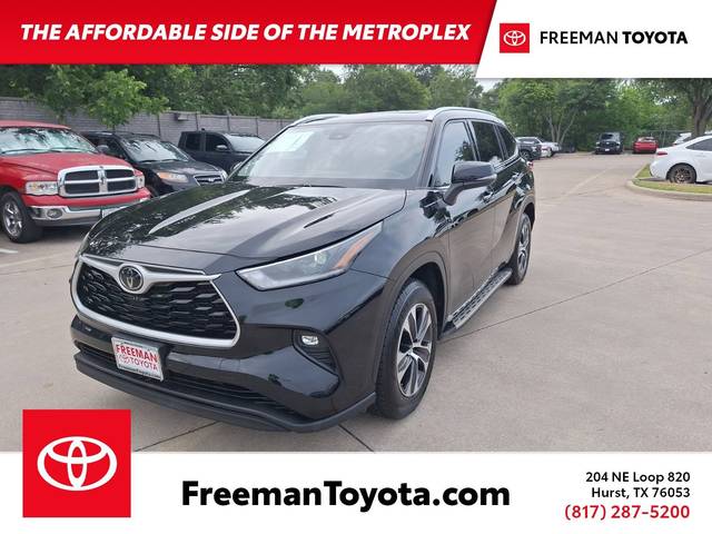2021 Toyota Highlander XLE FWD photo