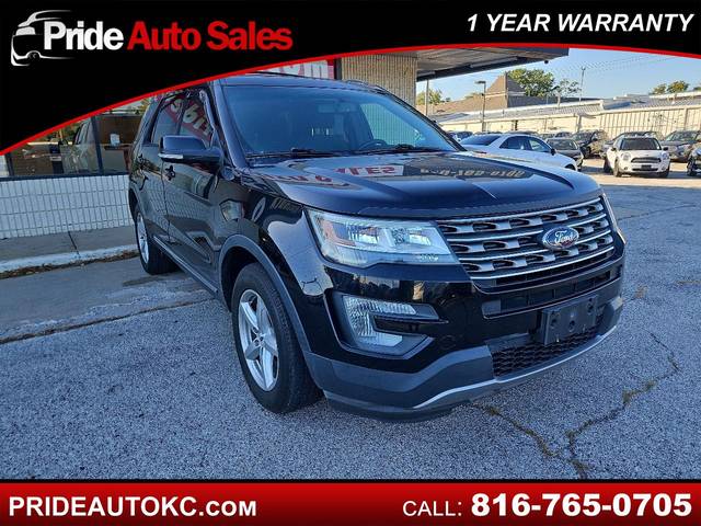 2017 Ford Explorer XLT 4WD photo