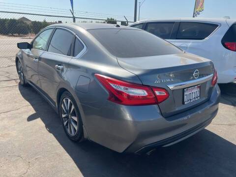2016 Nissan Altima 2.5 SV FWD photo