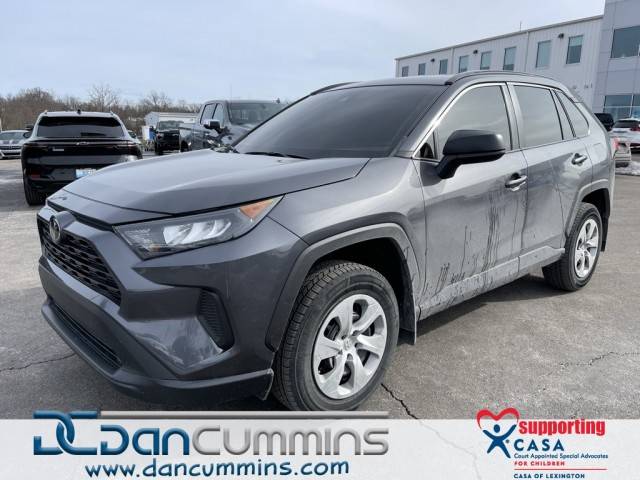 2021 Toyota RAV4 LE AWD photo