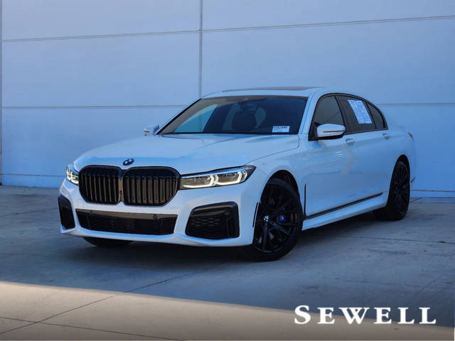 2022 BMW 7 Series 740i RWD photo