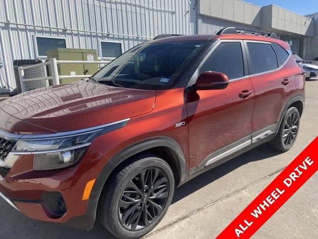 2022 Kia Seltos Nightfall AWD photo