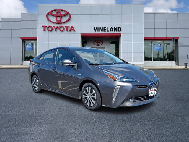 2022 Toyota Prius LE AWD photo