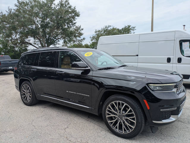 2021 Jeep Grand Cherokee L Summit Reserve 4WD photo