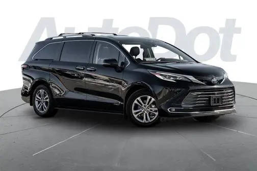 2021 Toyota Sienna Platinum AWD photo