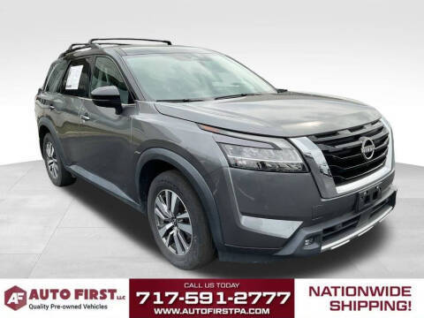 2022 Nissan Pathfinder SL 4WD photo