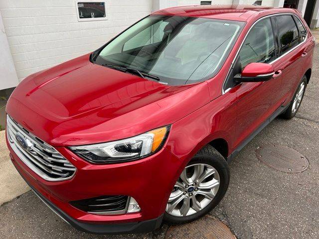 2021 Ford Edge Titanium AWD photo