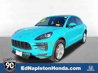 2021 Porsche Macan  AWD photo