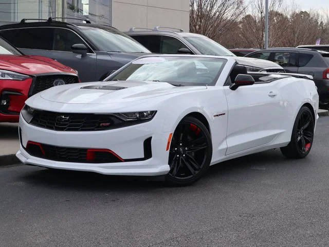 2021 Chevrolet Camaro LT1 RWD photo