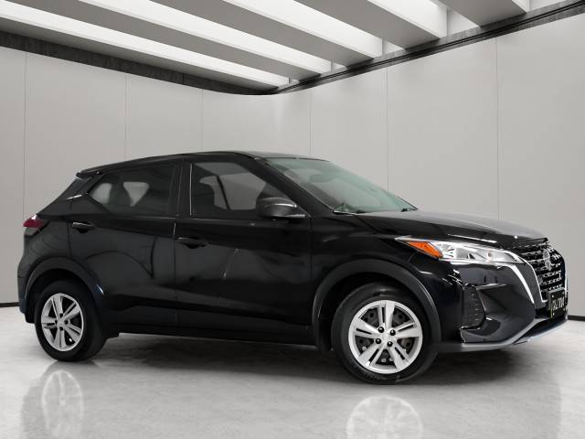 2021 Nissan Kicks S FWD photo