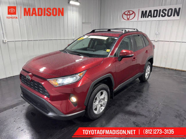 2021 Toyota RAV4 XLE AWD photo