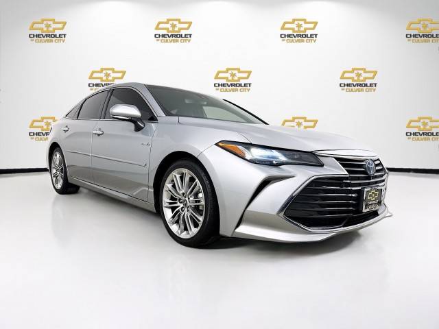 2021 Toyota Avalon Hybrid Limited FWD photo
