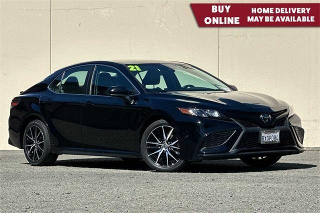 2021 Toyota Camry SE FWD photo