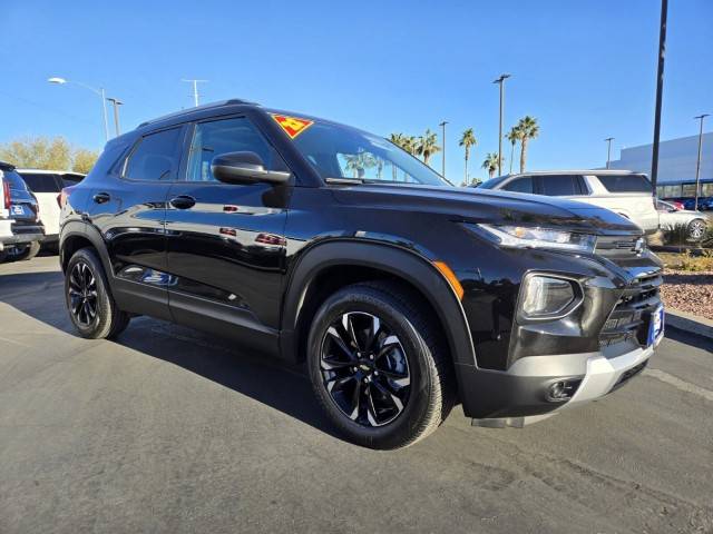 2022 Chevrolet TrailBlazer LT FWD photo