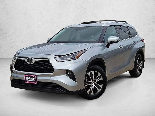 2021 Toyota Highlander XLE AWD photo