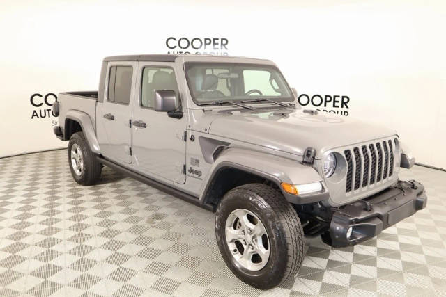 2021 Jeep Gladiator Freedom 4WD photo