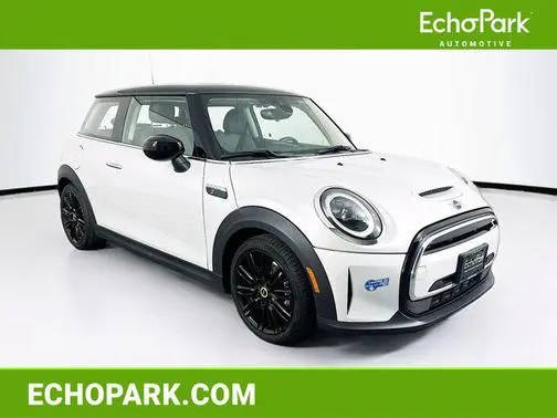 2022 MINI Hardtop 2 Door Cooper SE FWD photo