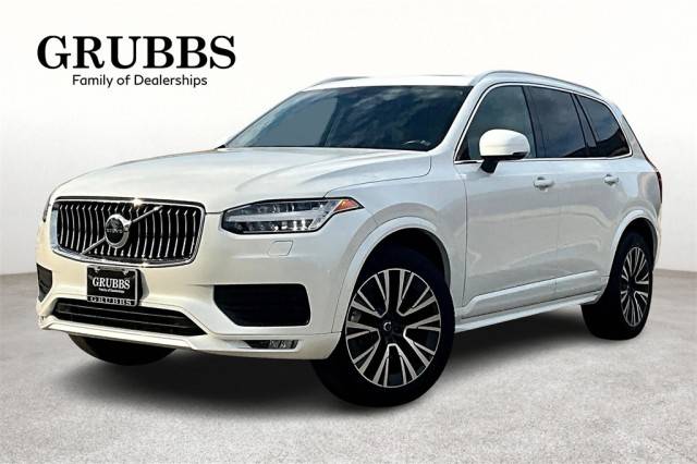 2022 Volvo XC90 Momentum AWD photo