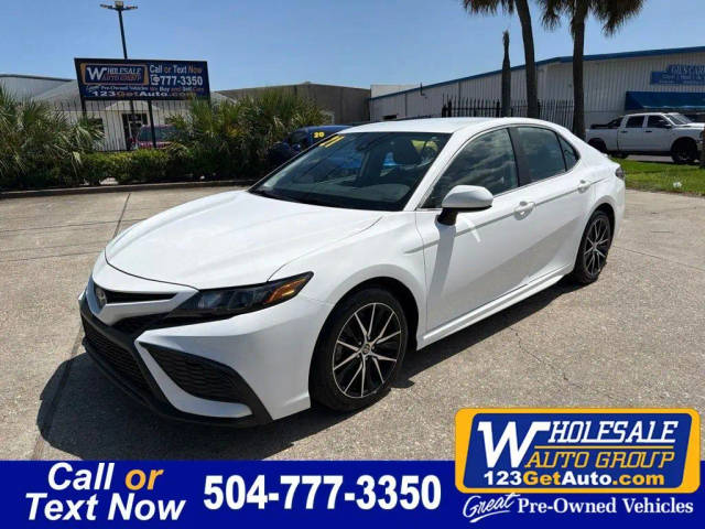 2021 Toyota Camry SE FWD photo