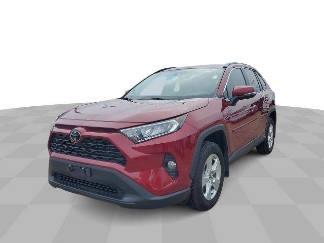 2021 Toyota RAV4 XLE FWD photo