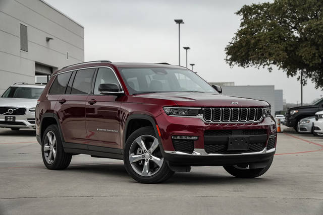 2021 Jeep Grand Cherokee L Limited 4WD photo