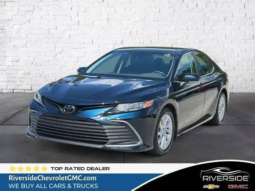 2021 Toyota Camry LE FWD photo