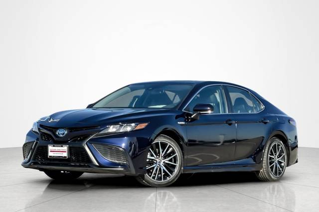 2021 Toyota Camry Hybrid SE FWD photo