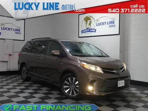 2018 Toyota Sienna XLE AWD photo