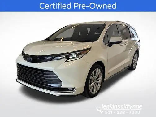 2021 Toyota Sienna Platinum FWD photo
