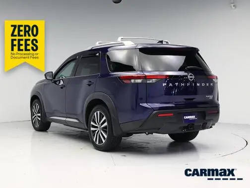 2022 Nissan Pathfinder Platinum 4WD photo