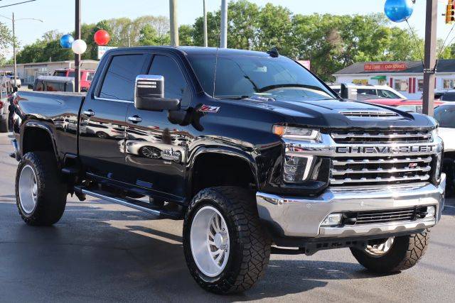 2022 Chevrolet Silverado 2500HD LTZ 4WD photo