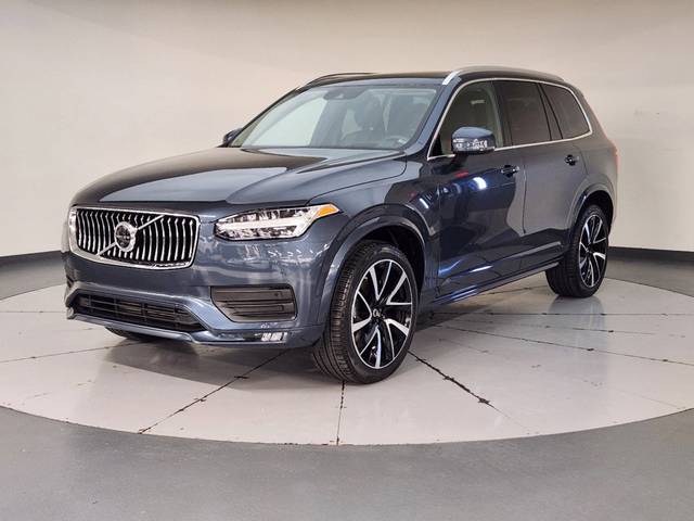 2022 Volvo XC90 Momentum AWD photo