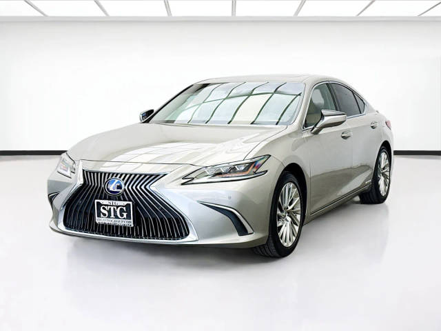 2021 Lexus ES ES 300h Luxury FWD photo